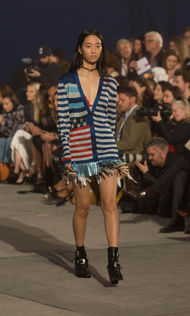 Backstage til Tommy Hilfiger-show i Los Angeles