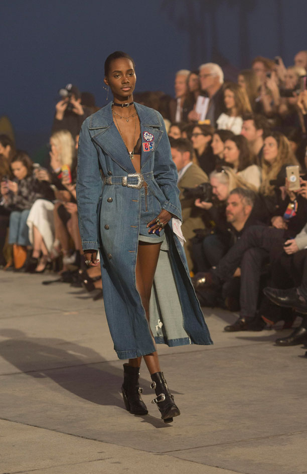 Backstage til Tommy Hilfiger-show i Los Angeles