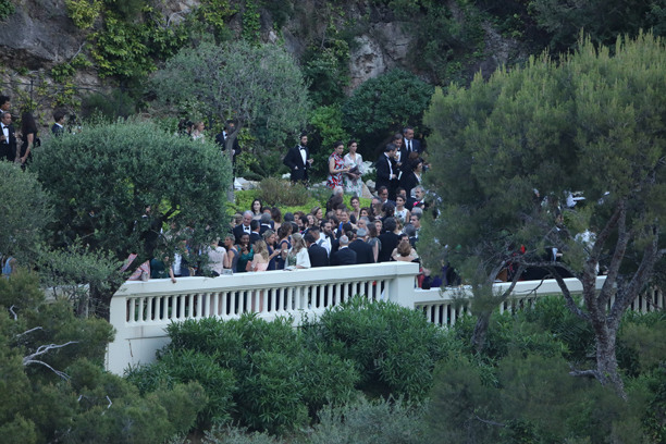 saadan-aerede-charlotte-casiraghi-sin-mormor-grace-kelly-paa-sin-bryllupsdag-reception-elle-dk.jpg