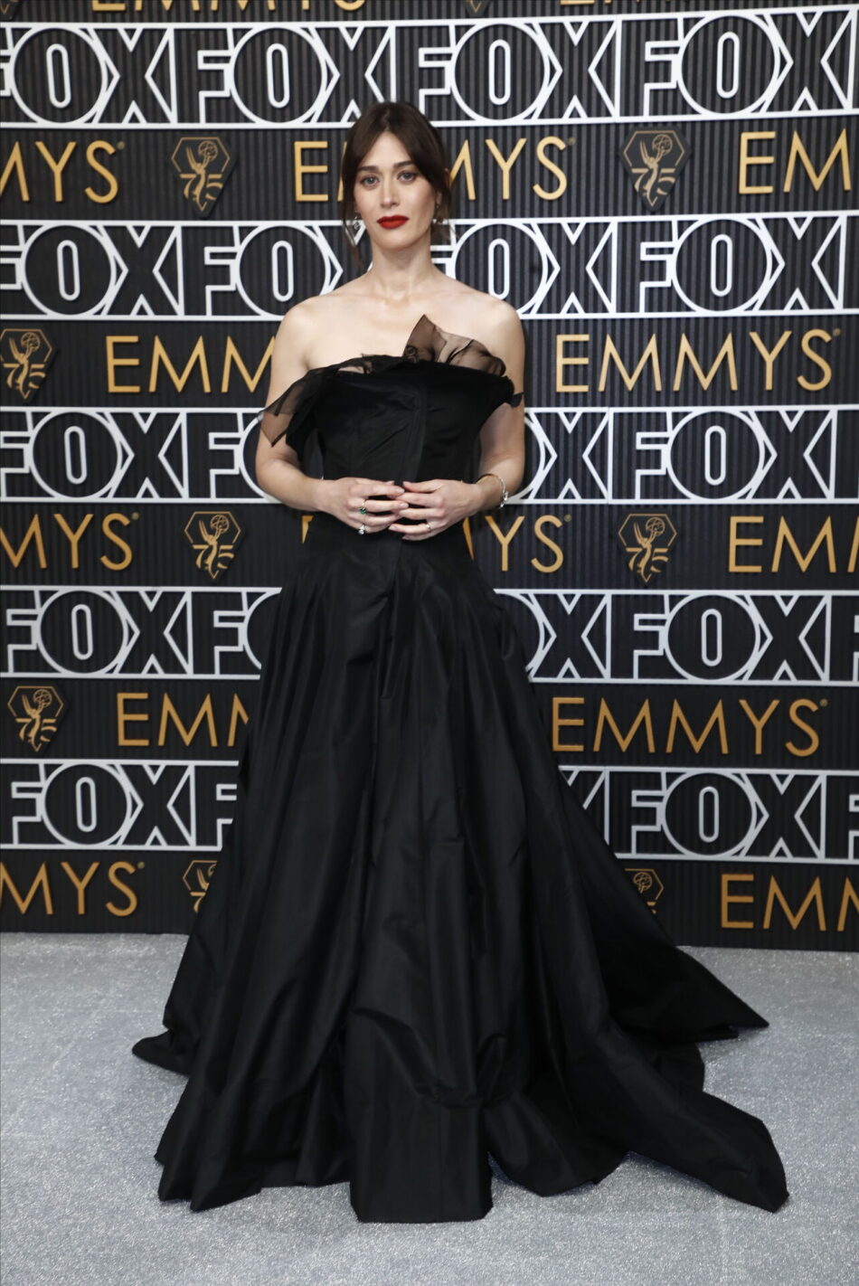 epa11081723 US actor Lizzy Caplan arrives for the 75th annual Primetime Emmy Awards ceremony held at the Peacock Theater in Los Angeles, California, USA, 15 January 2024. The Primetime Emmys celebrate excellence in national primetime television programming. EPA/CAROLINE BREHMAN