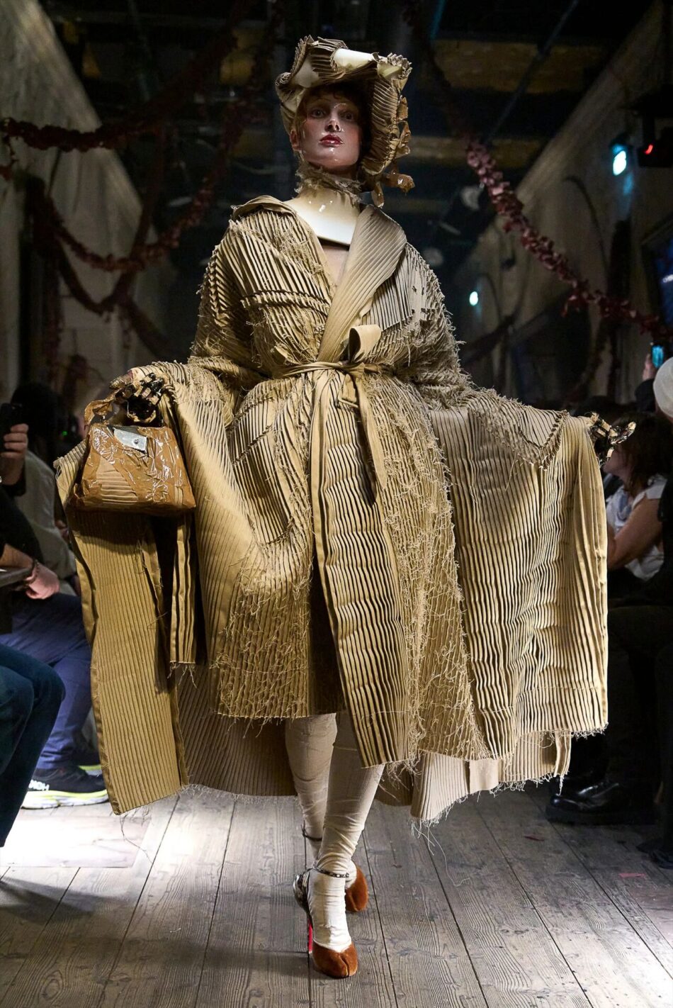 PARIS, Jan. 26, 2024 A model presents a creation from the haute-couture spring/summer 2024 collections by Maison Margiela during the Paris Fashion Week in Paris, France, on Jan. 25, 2024. (MeetEurope/Handout via Xinhua) (Credit Image: å© M Eeteuropegaojing/Xinhua via ZUMA Press)