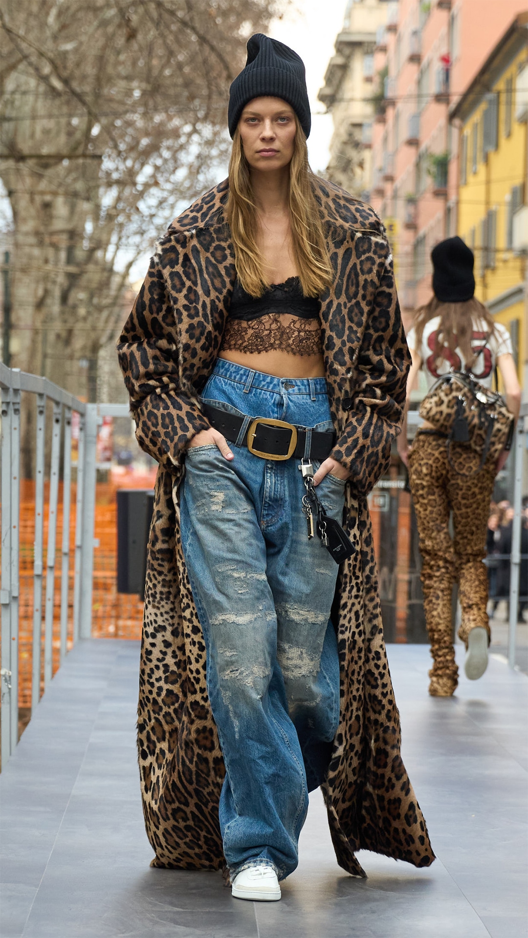 dolce gabbana disressed jeans