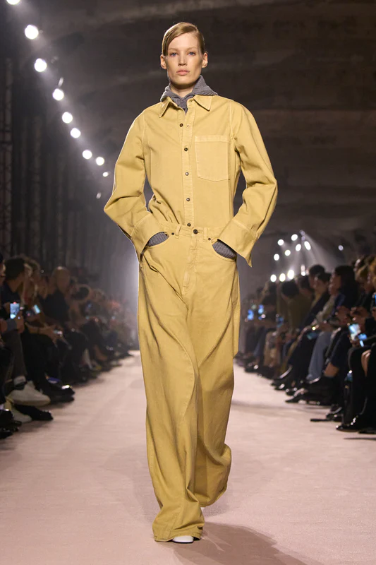 victoria beckham farvede baggy jeans