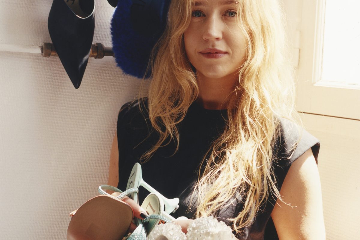 Danske Astrid Heisterberg er sko-designer hos Loewe: "Der er store personligheder i modebranchen, og jeg er da blevet råbt ad. Har fået at vide, at mit design var forfærdeligt. Jeg har forsøgt